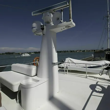 Marina Santelena Hotel *